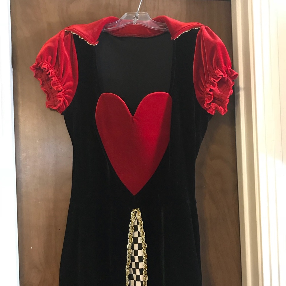 Queen of hearts costume